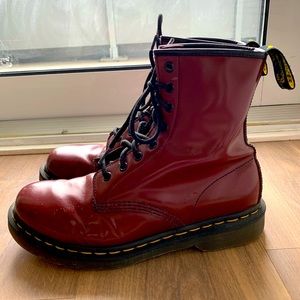 Dr. Martens 1460 smooth leather lace up boots, 8 hole
